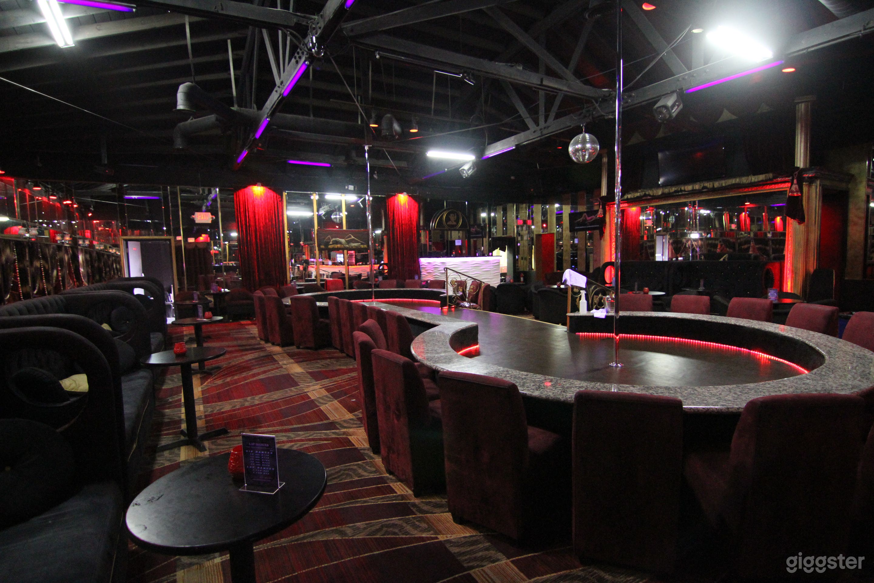 Strip Club with Big Dressing Room  Photo 1