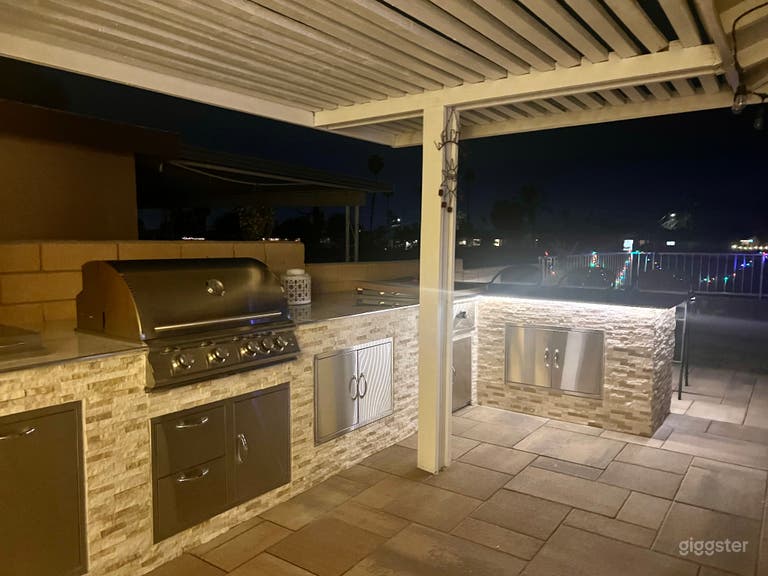  Palm Desert Country Club Home w/ Mountain View’s 