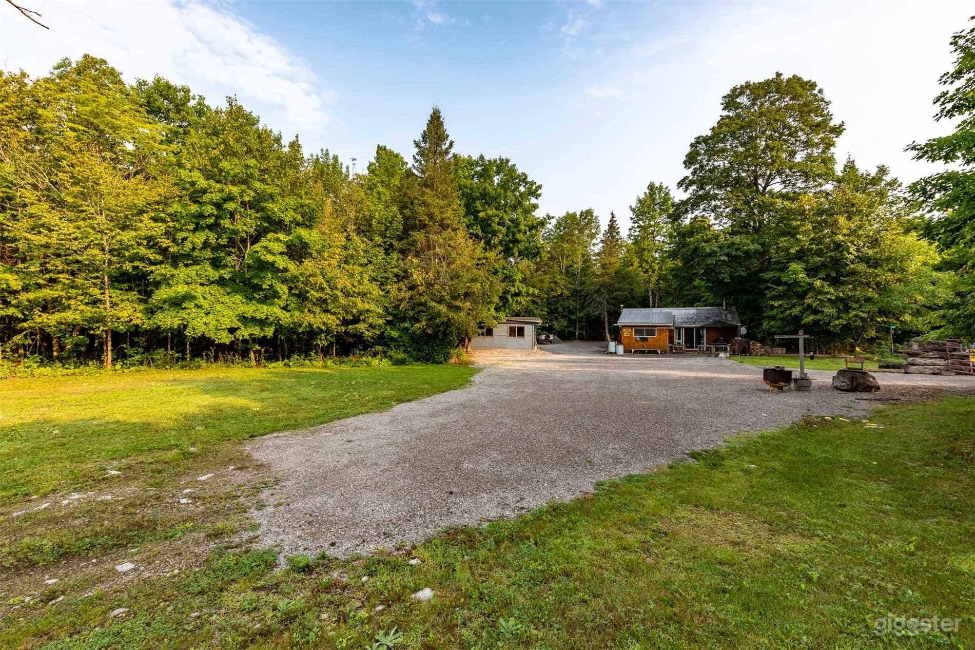 Recreational Woodland w/ Cabin &amp; Outbuildings Photo 3