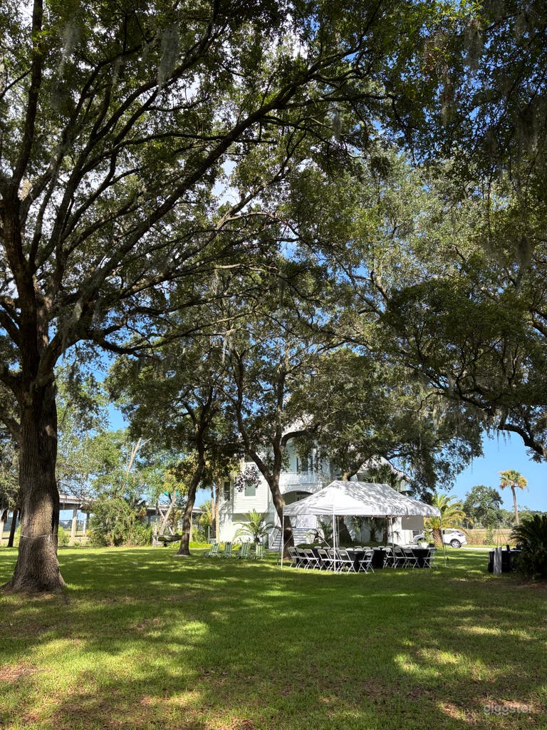  Clouter Creek Estate (the entire house + outdoor space) 