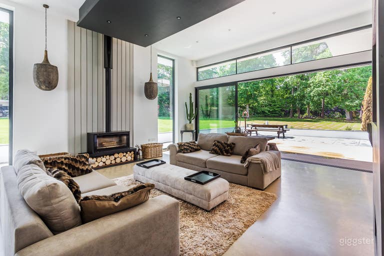  Deerswood UK - TV, Film, Photoshoot Location House 