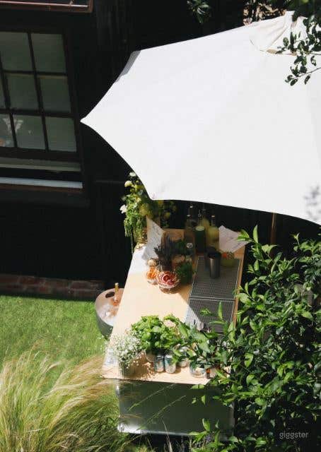 Exquisite Garden Oasis Photo 4