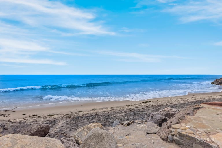  Malibu Luxury Estate with Ocean Views & Beach Access 