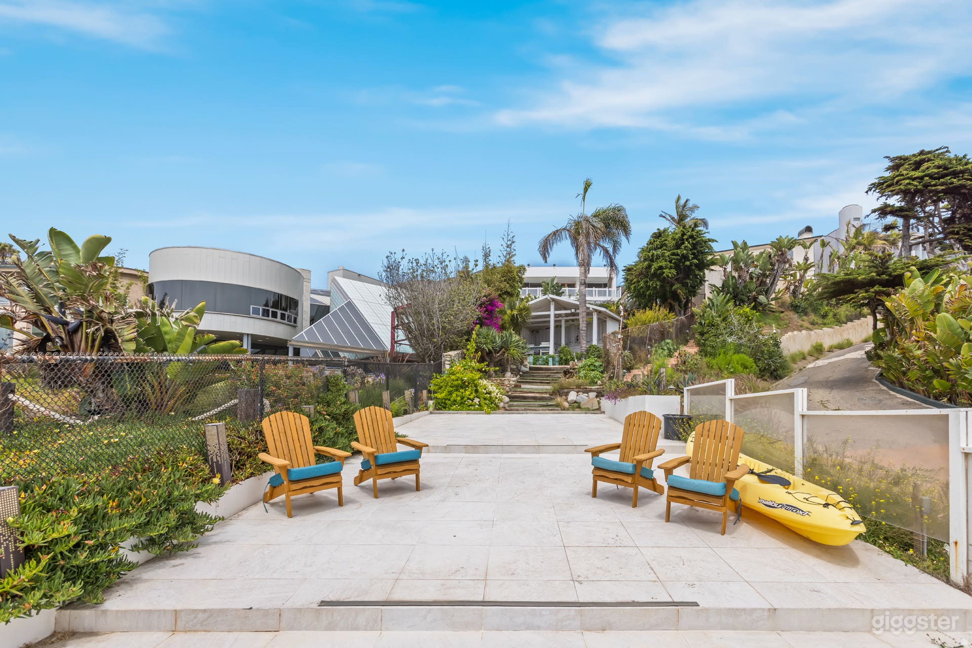 Malibu Luxury Estate with Ocean Views &amp; Beach Access Photo 4