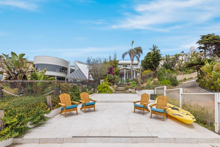  Malibu Luxury Estate with Ocean Views & Beach Access 