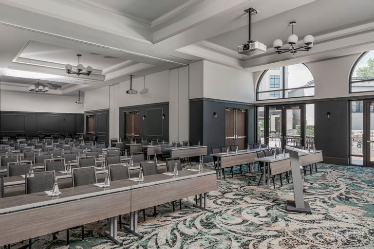  Timeless Charm Meets Modern Elegance 