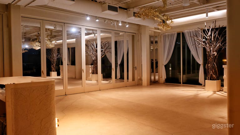  Savanna Rooftop -  Downtown LA - Indoor & Outdoor 