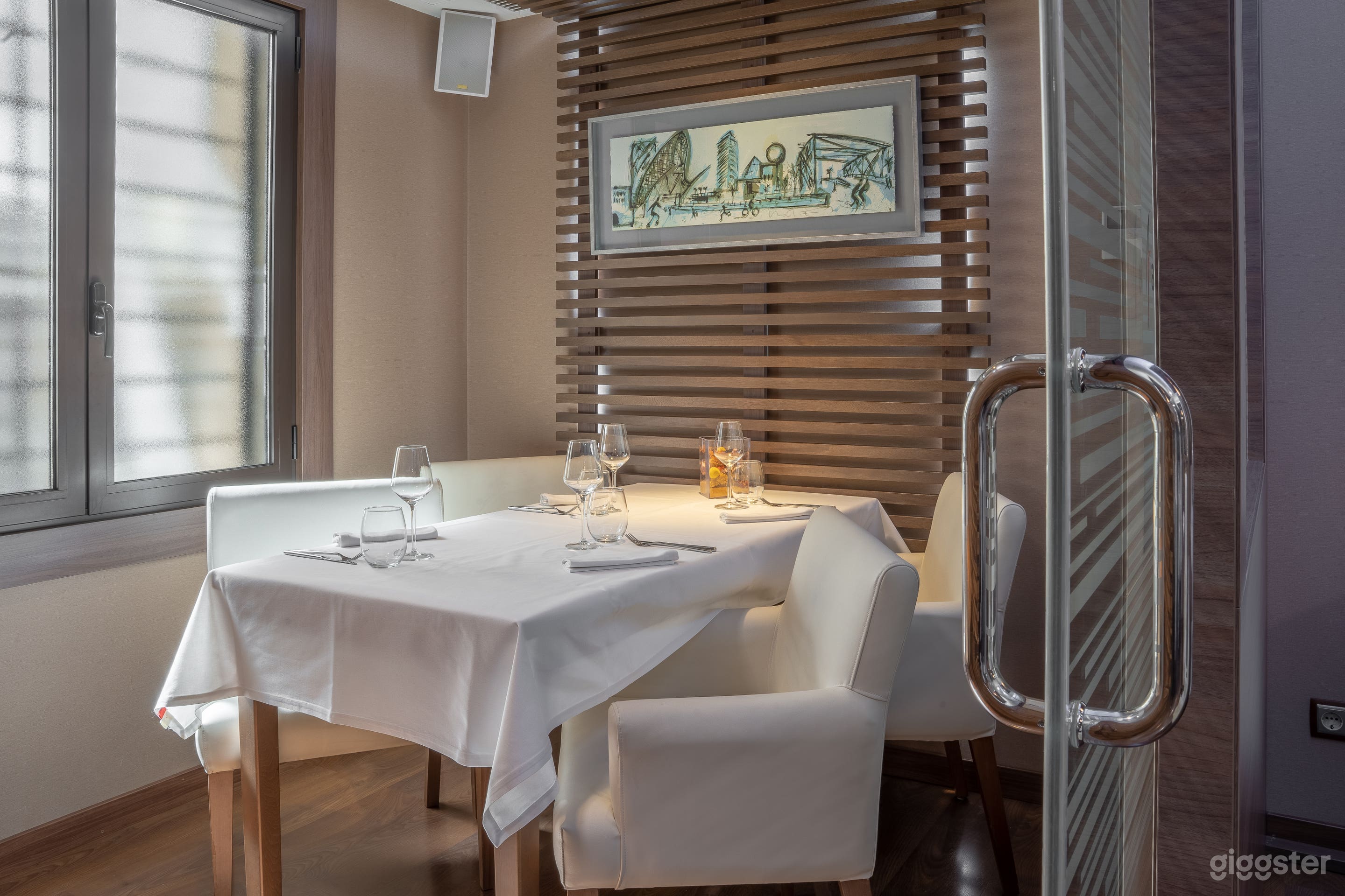 Private room for 4 people