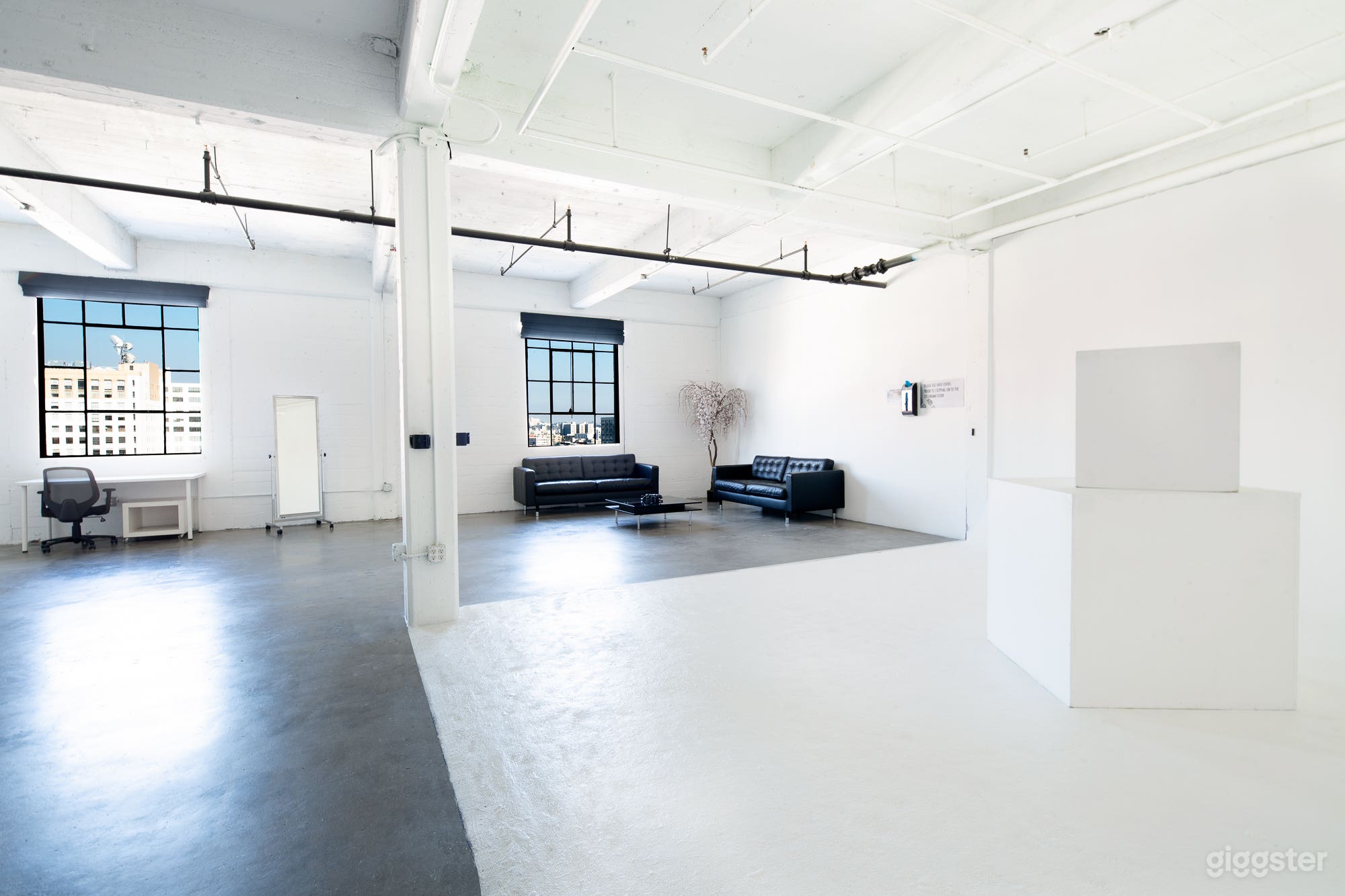 Studio B Two North Facing windows - blackout capable!