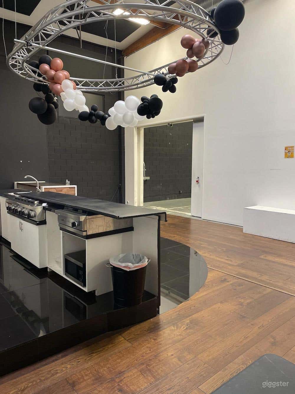 Soundstage and Office Space - 25029 Photo 1