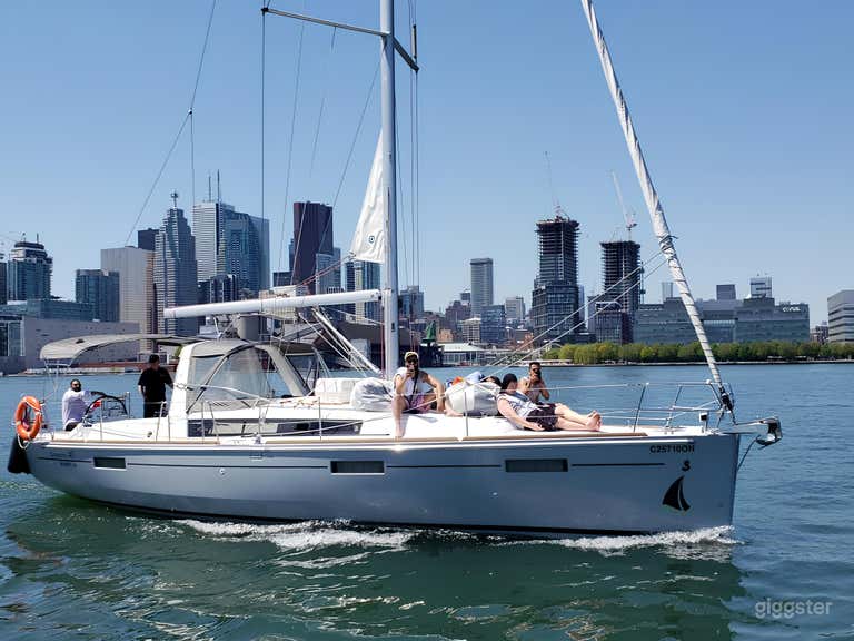  WhiRLygirl Sailing Yacht 