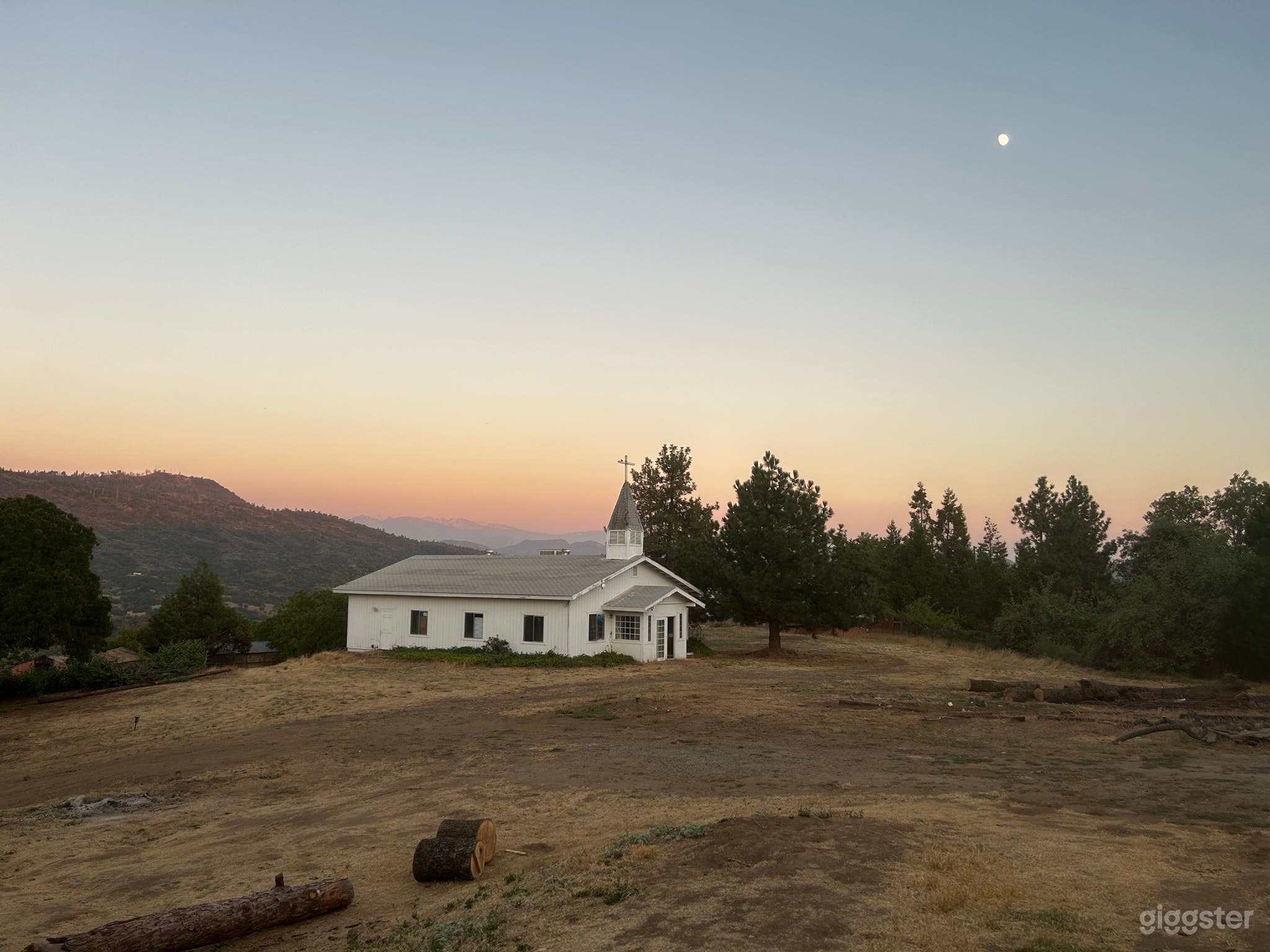 The Mountain Chapel - Church Campground Photo 1