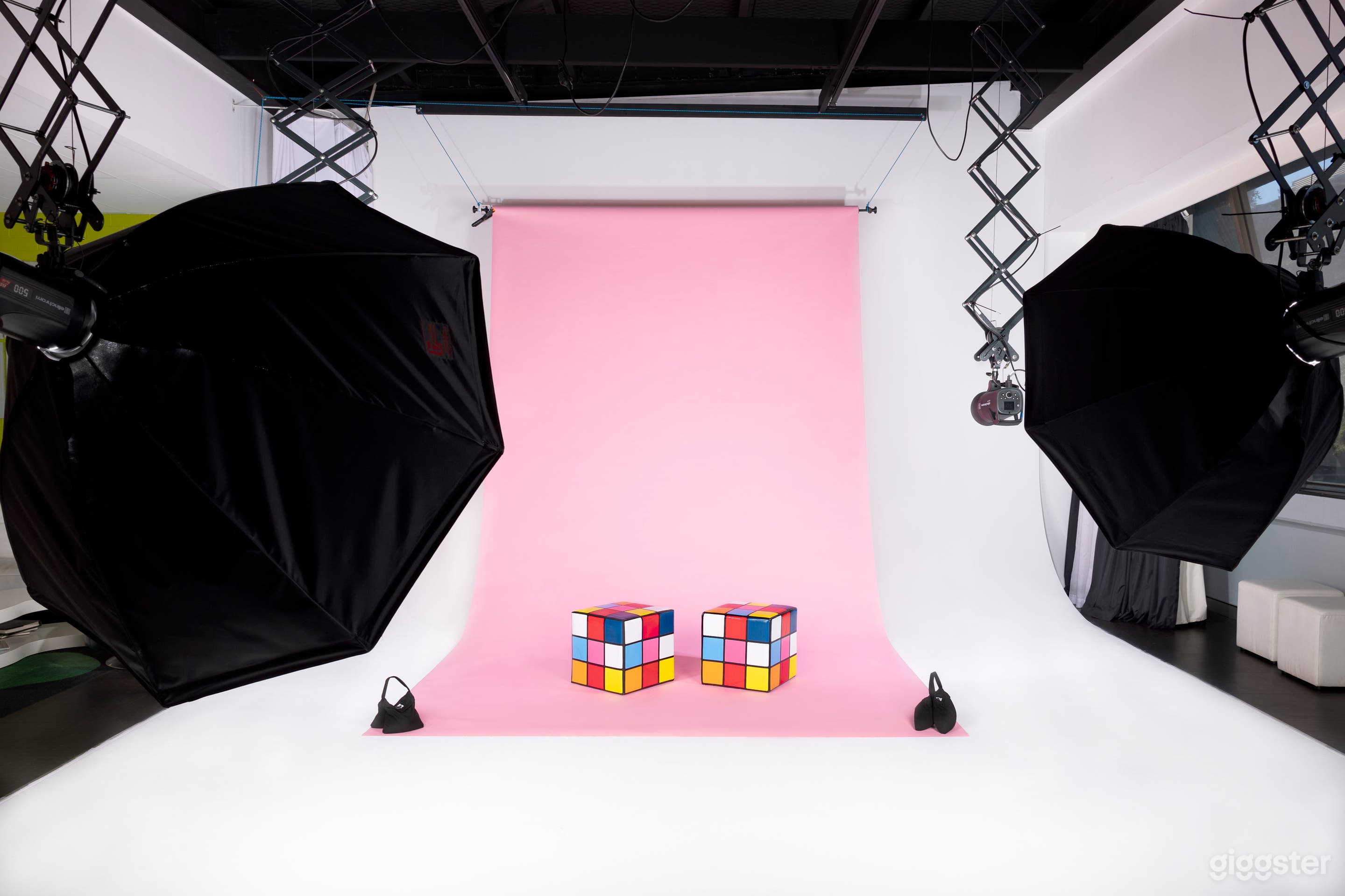 Boutique Photography Studio in Northbridge Photo 3