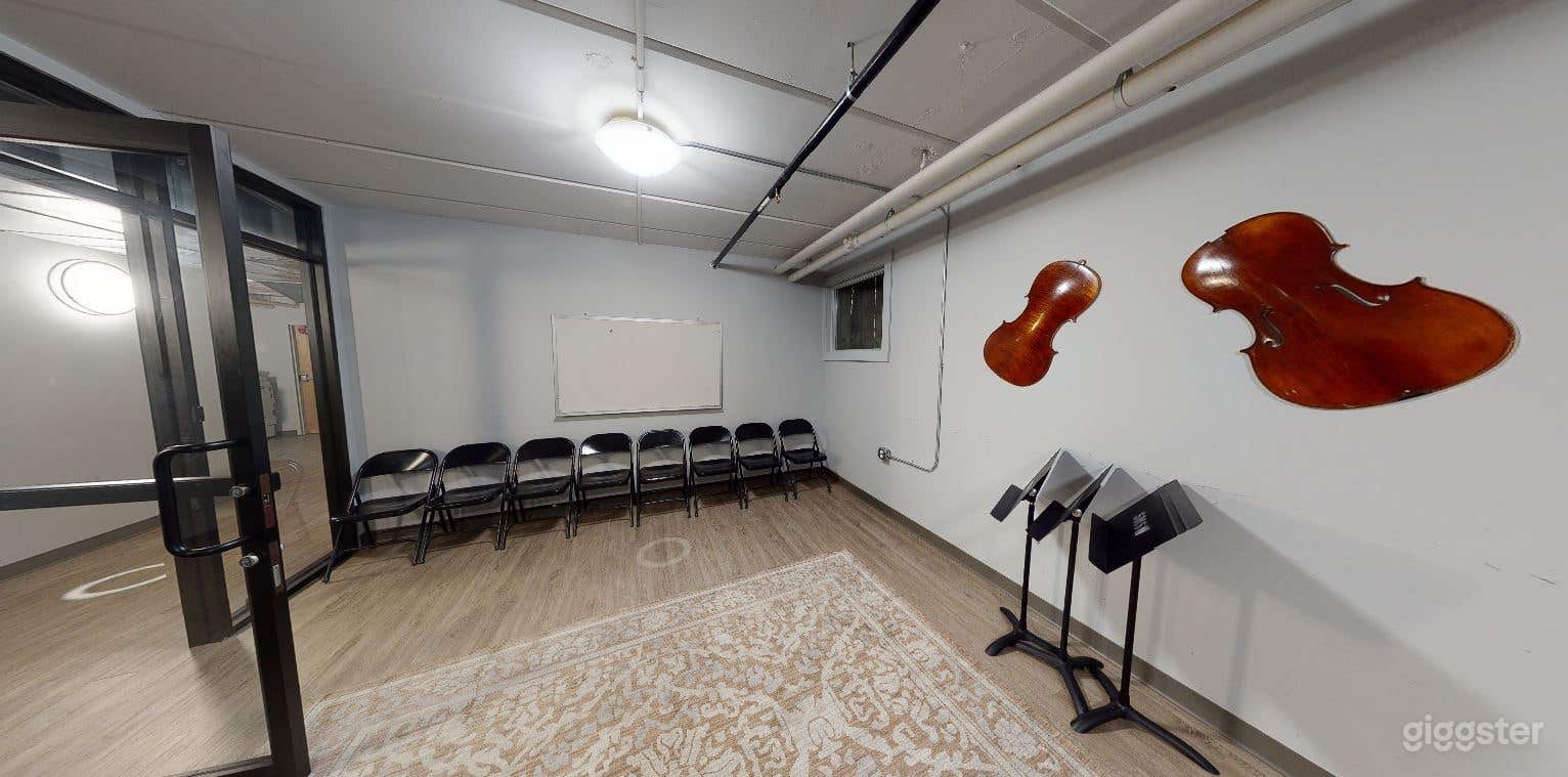 Music Teaching Room 3 Photo 3