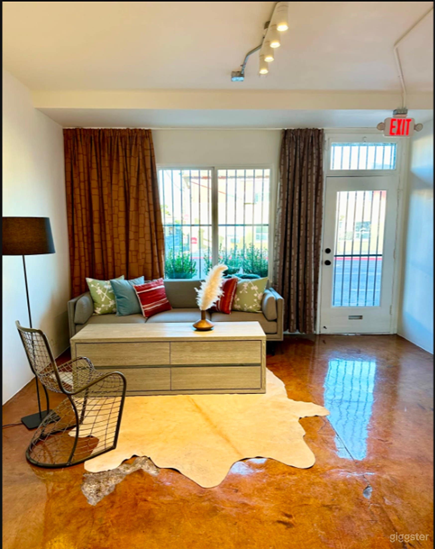 Stylish Studio Space in Downtown Las Vegas Photo 3