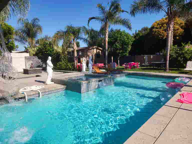  Another view of pool 