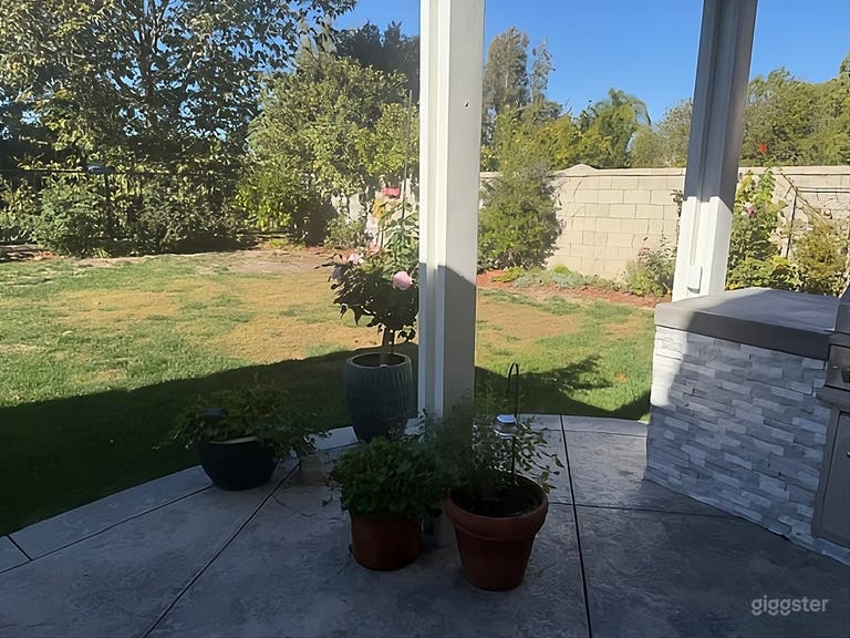  Modern Suburban Backyard 