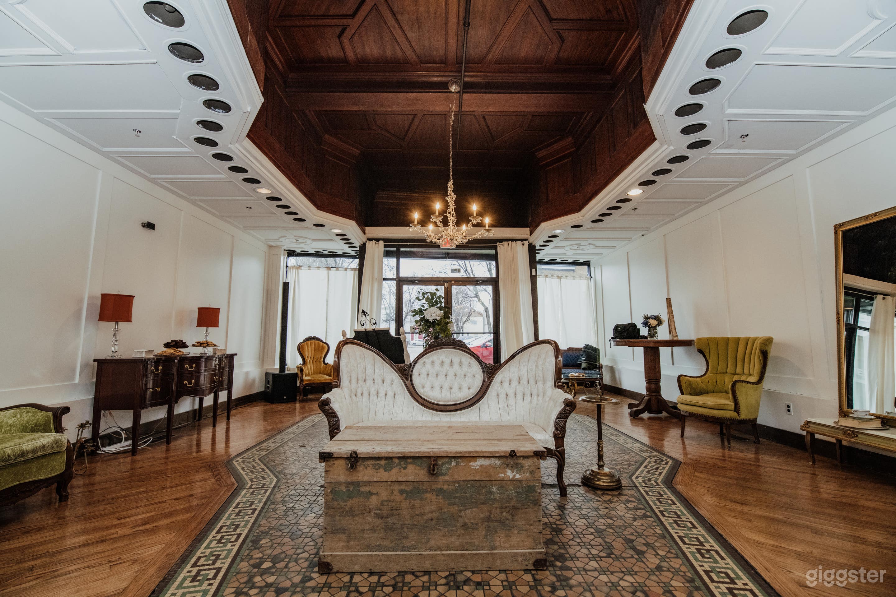 Historic, Exposed Brick, Tin ceiling, Industrial Photo 2