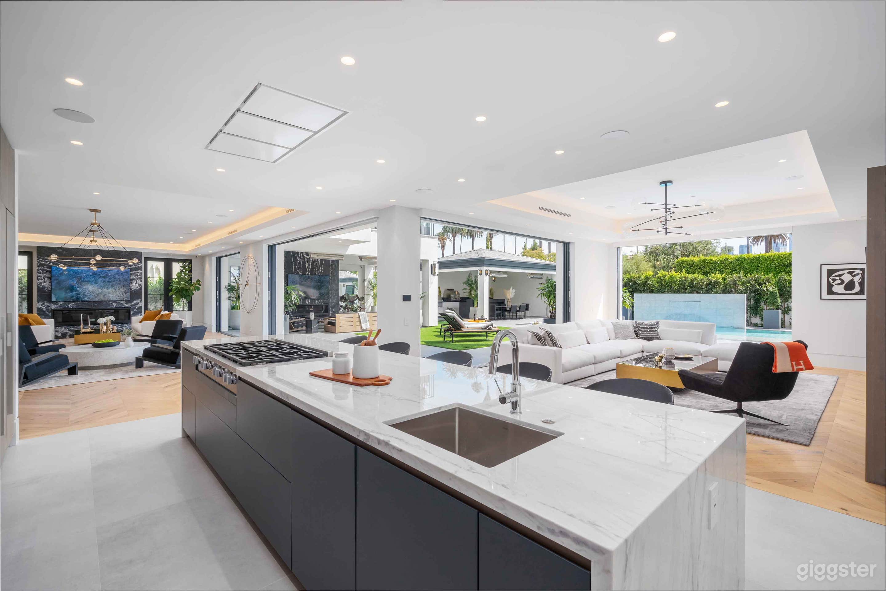 Villa Mandarin by LuxJB: New 35,000 sqft Modern Mega-Mansion in Beverly Hills Flats. Chef, Cinema, Sauna, Gym.