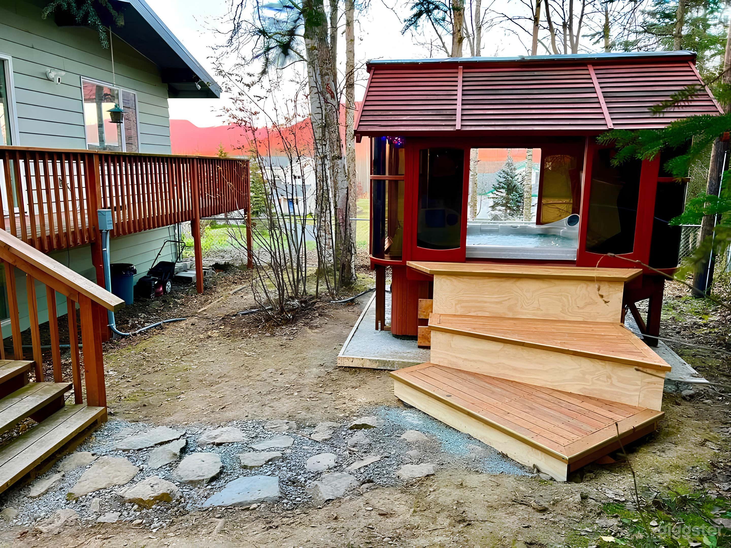 Indoor Jacuzzi with Mountain View Photo 1