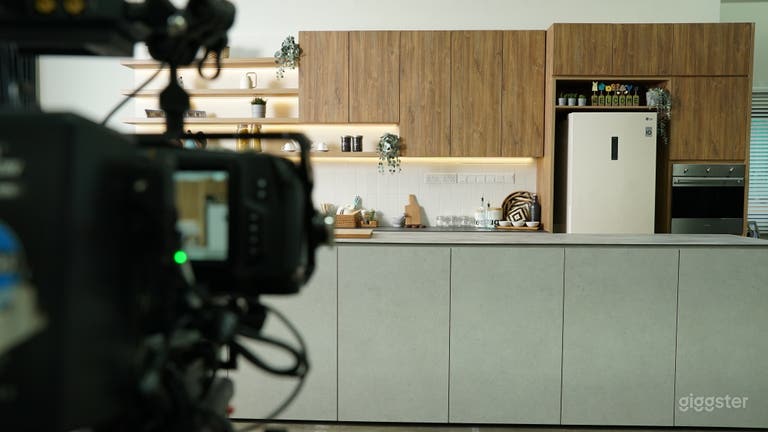  LIFESTYLE & KITCHEN STUDIO with CYCLORAMA 