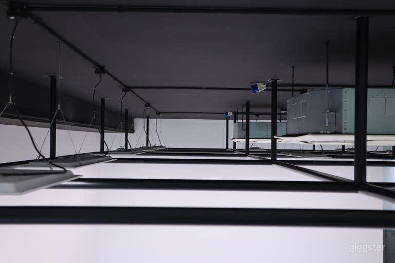  LIFESTYLE & KITCHEN STUDIO with CYCLORAMA 