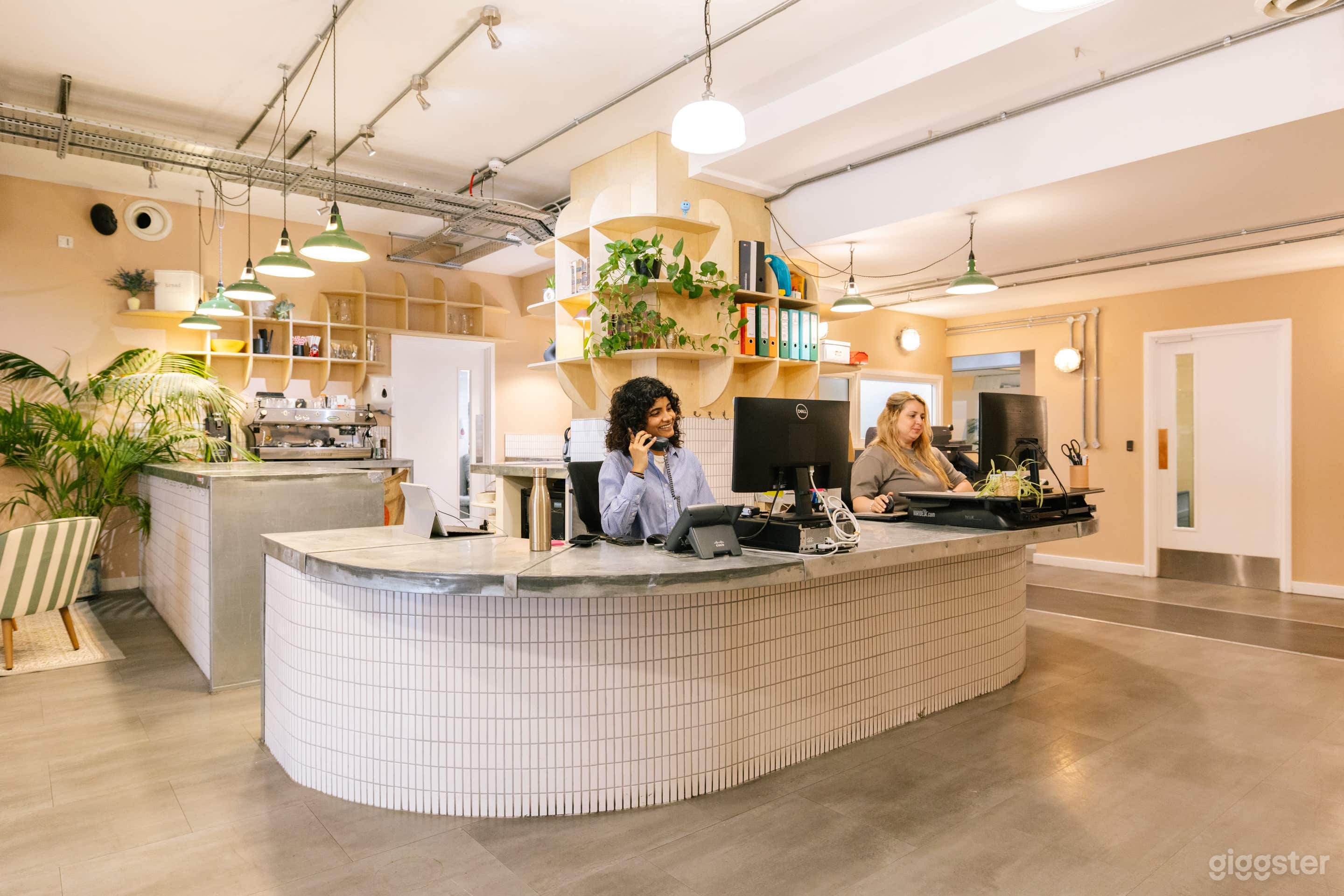 Cozy Coworking & Private Offices in London Photo 4