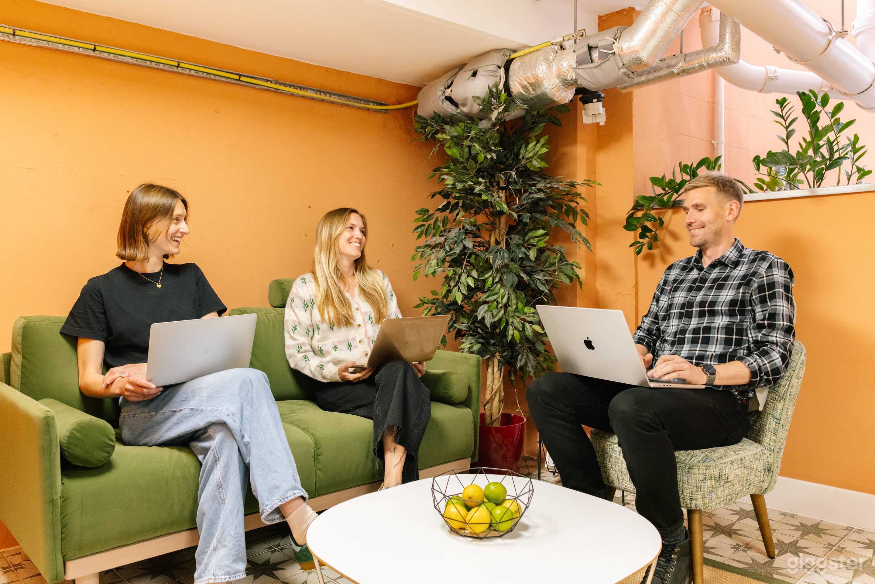 Cozy Coworking & Private Offices in London Photo 1