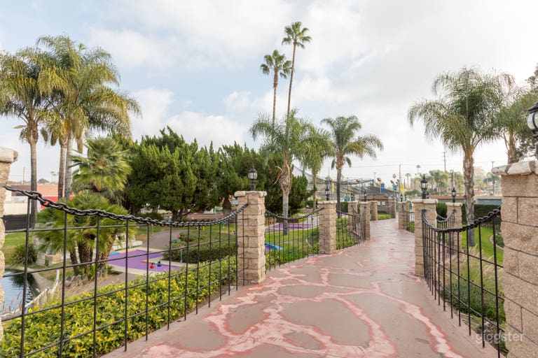  Medieval Mini Golf and Retro Arcade 