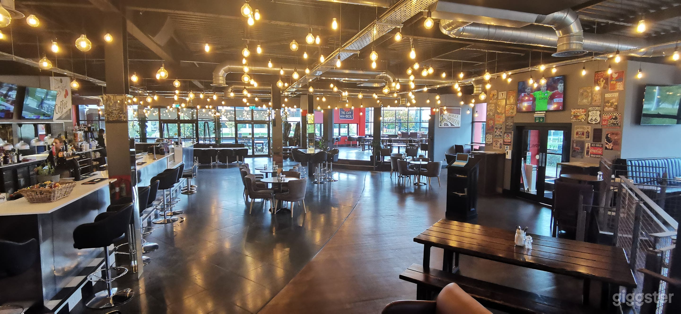 American Diner/ Roadhouse Photo 4