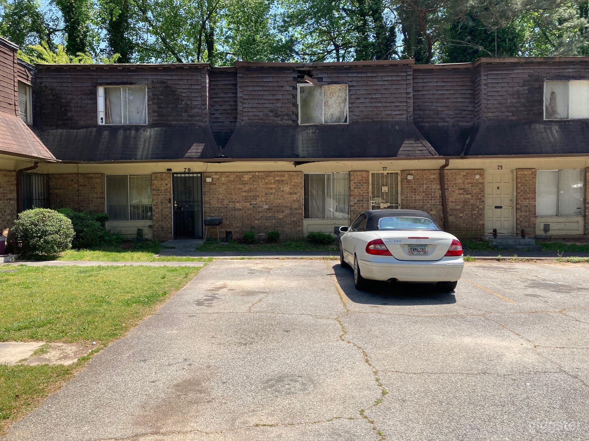 Atlanta's #1 Urban Trap Gangster Vibes House Photo 1