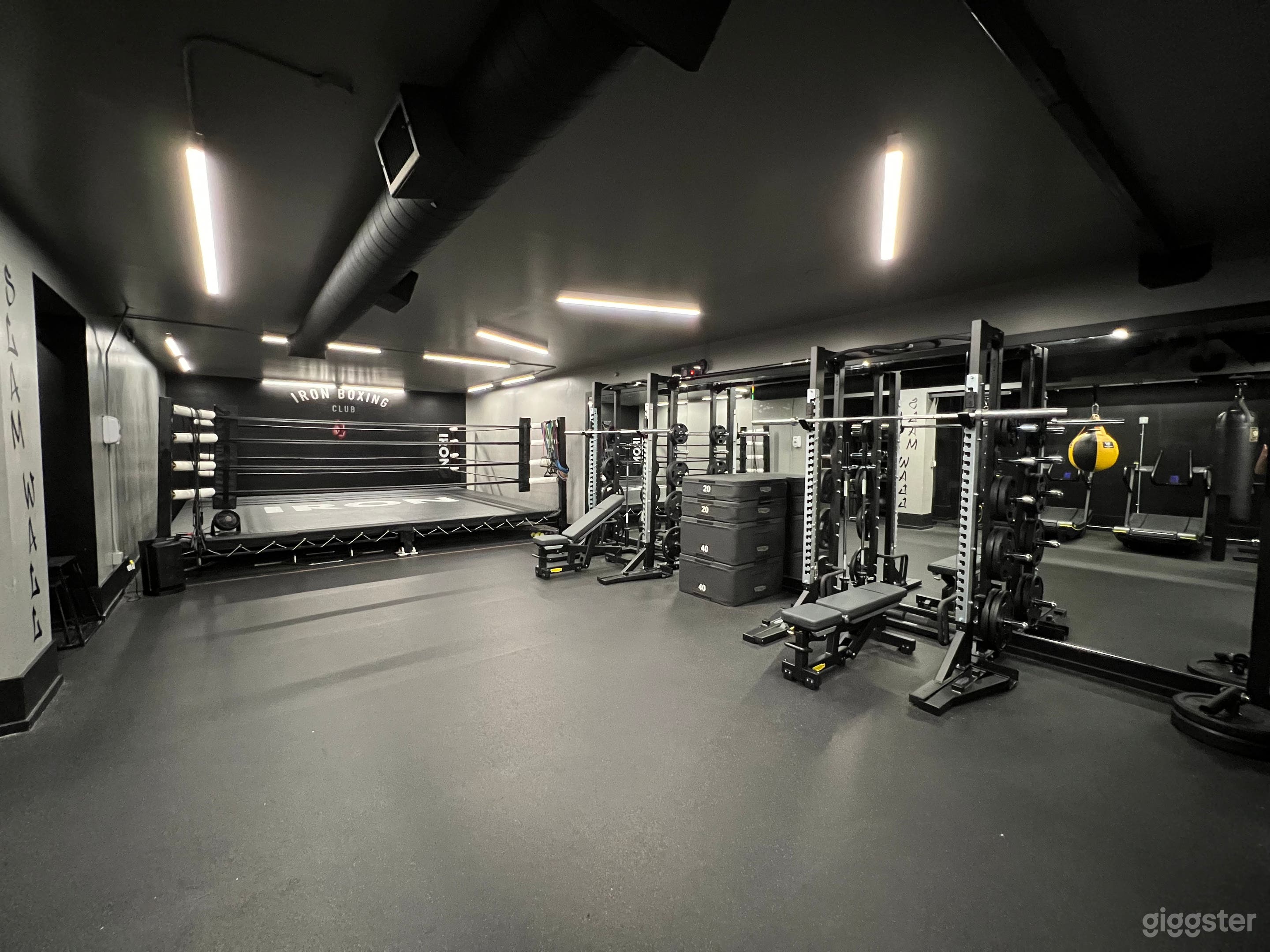 1400 sqft. Private Studio Photo 2