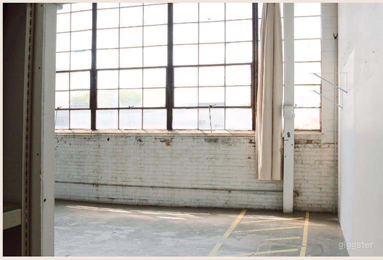  Stylish Milwaukee Natural Light-Filled Urban Design StudioStudio Space 