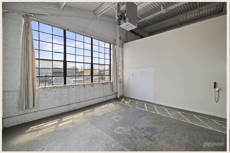  Stylish Milwaukee Natural Light-Filled Urban Design StudioStudio Space 