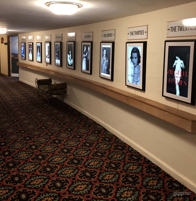  ARCHIVE GALLERY/LOUNGE 