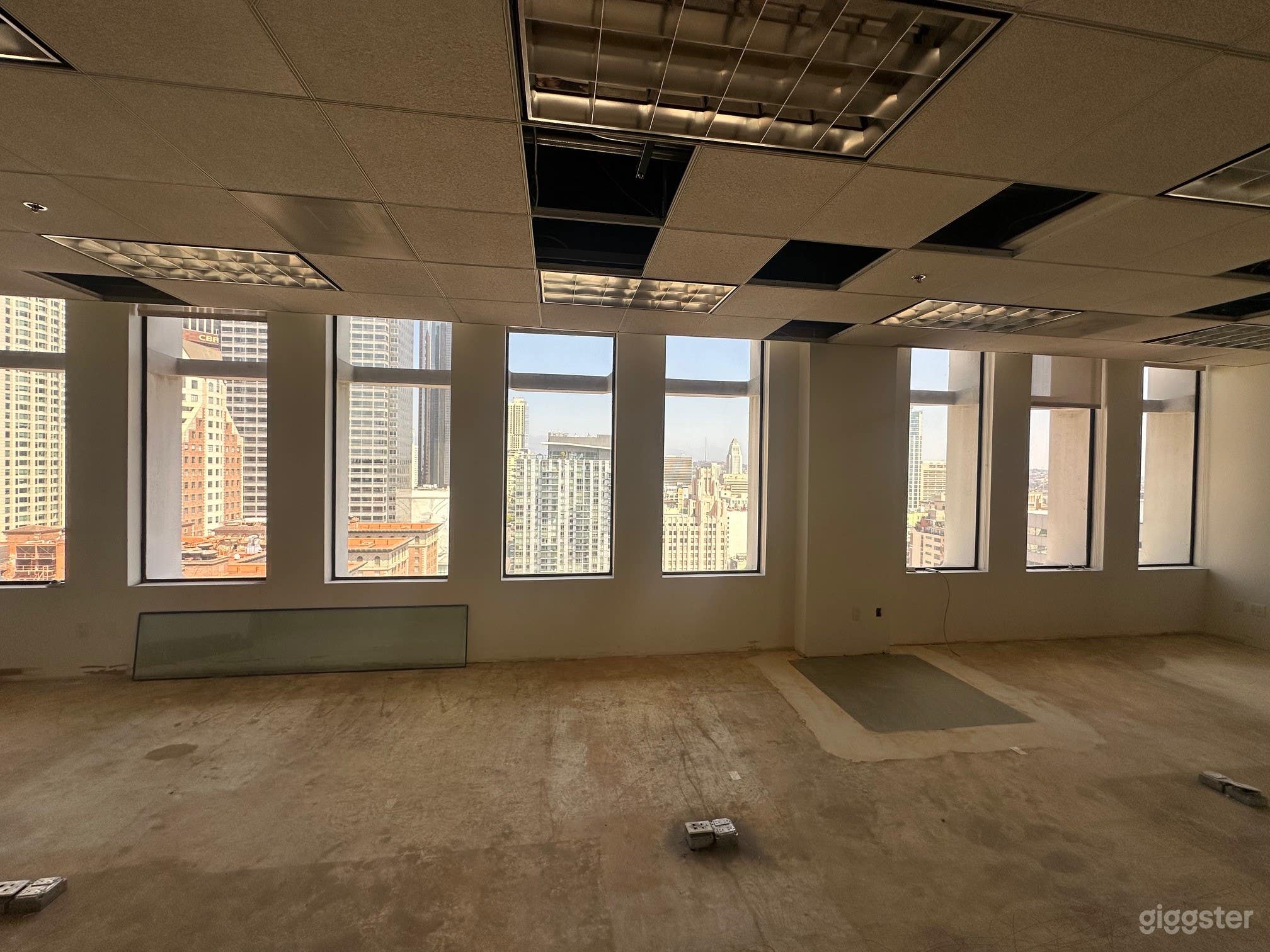 DTLA Abandoned Skyline Loft Photo 1