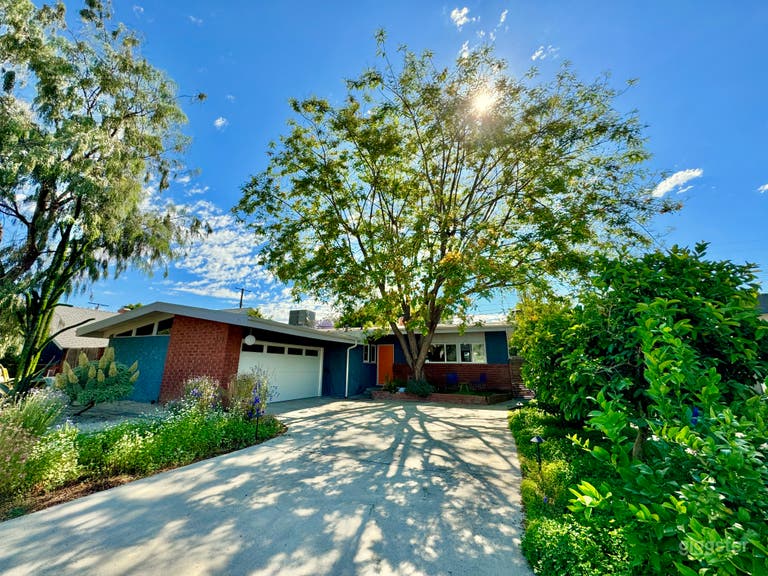  Retro Elegant Smart Home, Renovated Pool Spa 