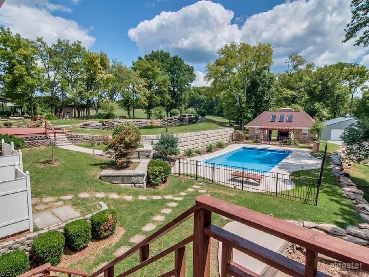 Stunning resort-style former home of Kenny Rogers Photo 1