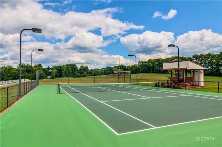  Stunning resort-style former home of Kenny Rogers 