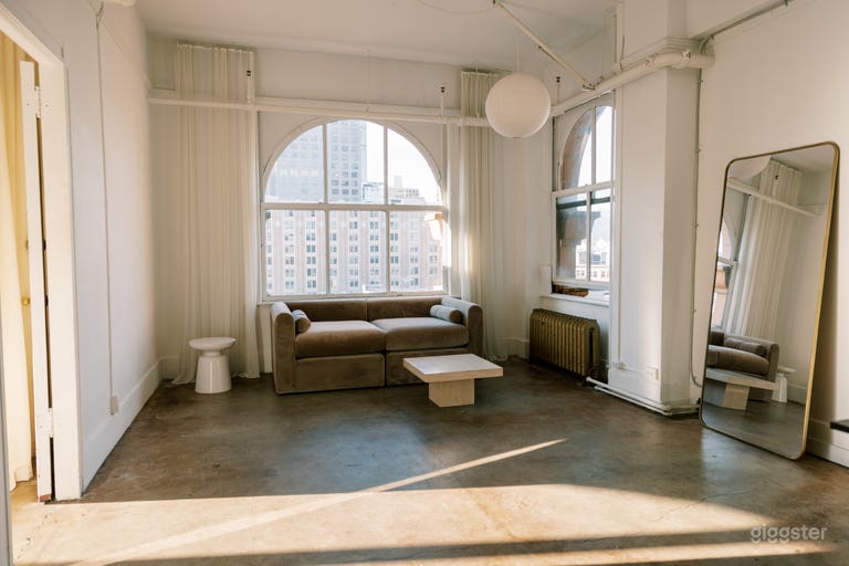  Natural light creative studio 