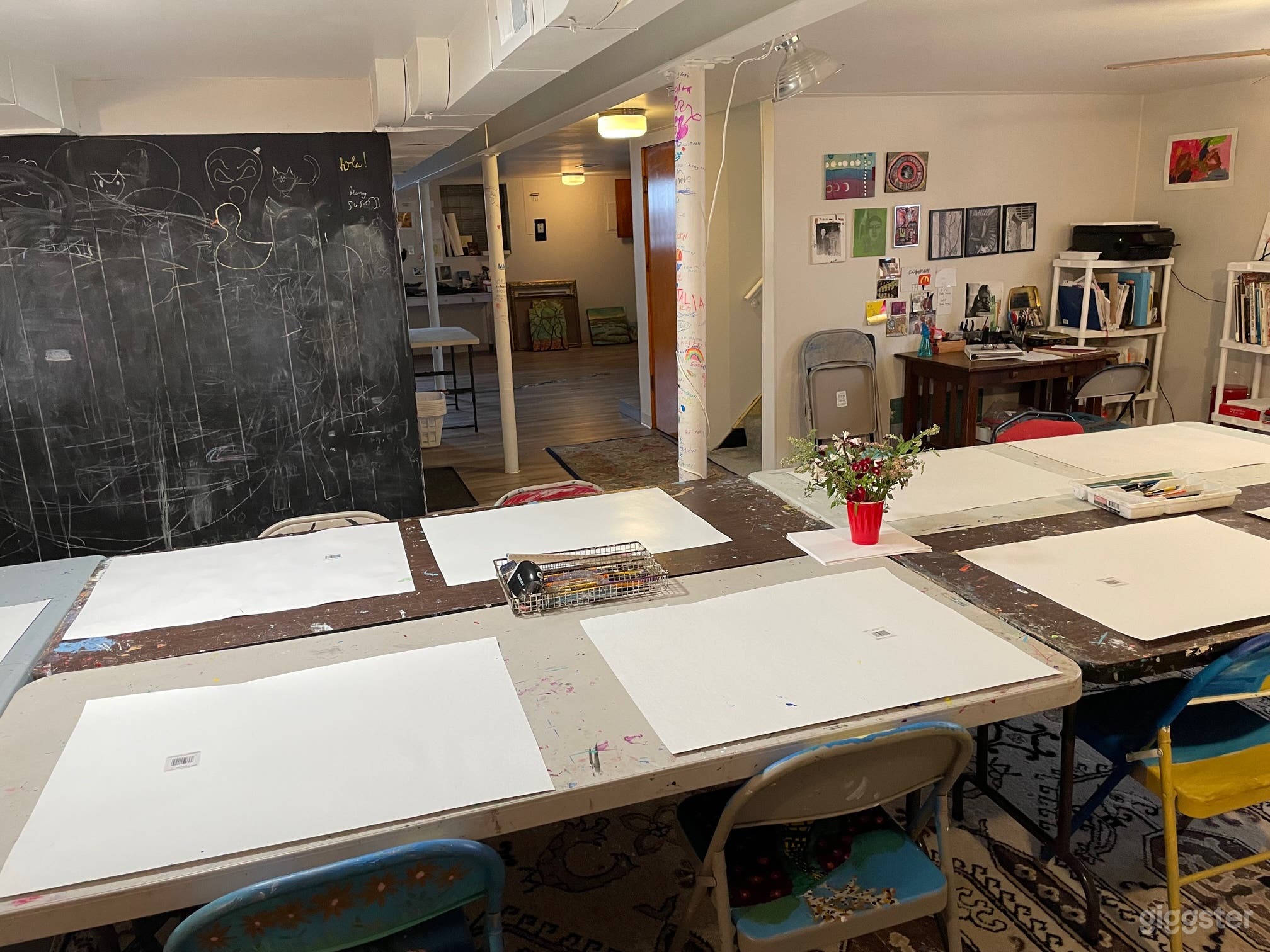 336 SQFT Recreation &amp; Art Room Photo 4