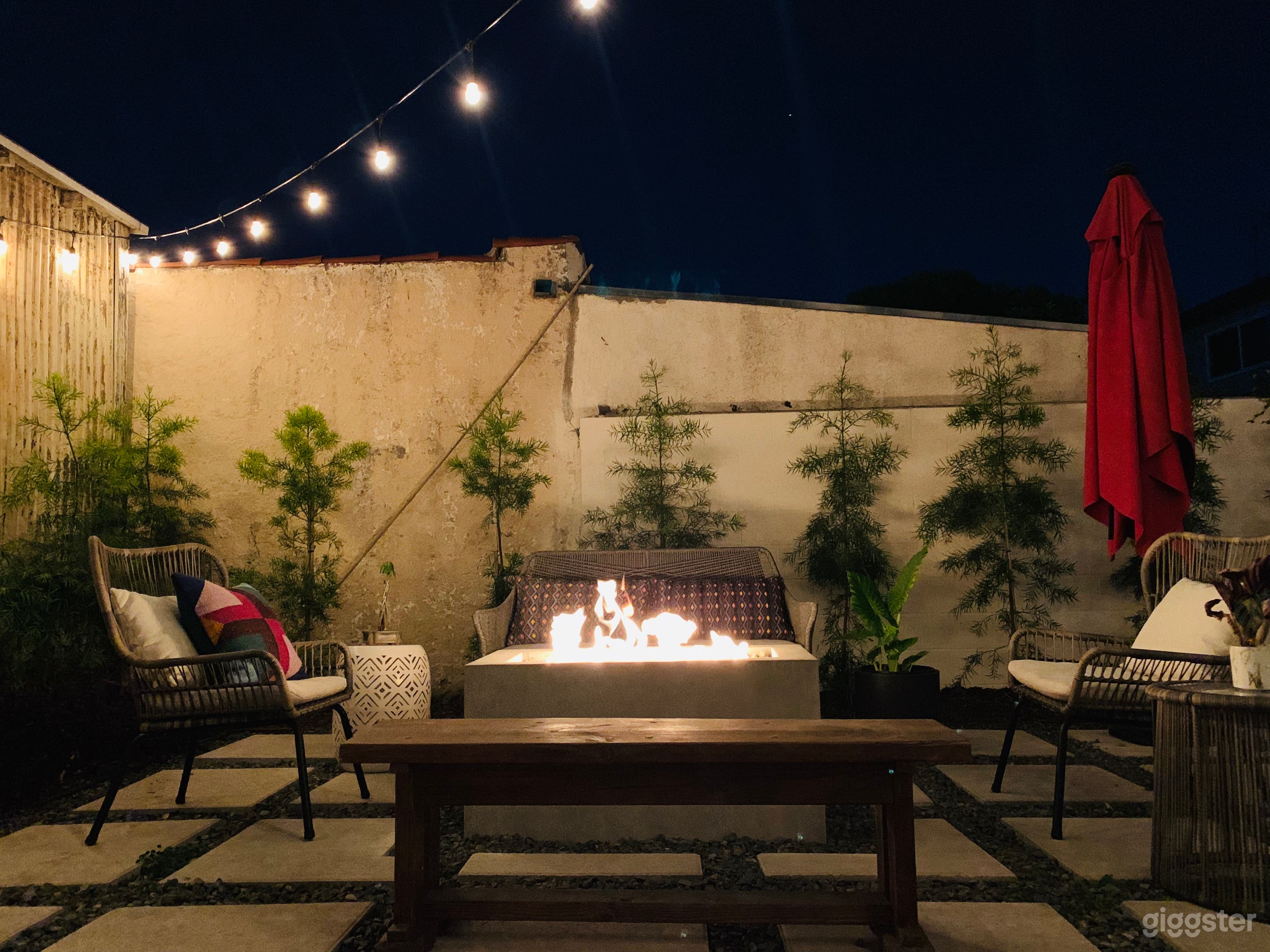 Cute Spanish Bungalow Photo 2