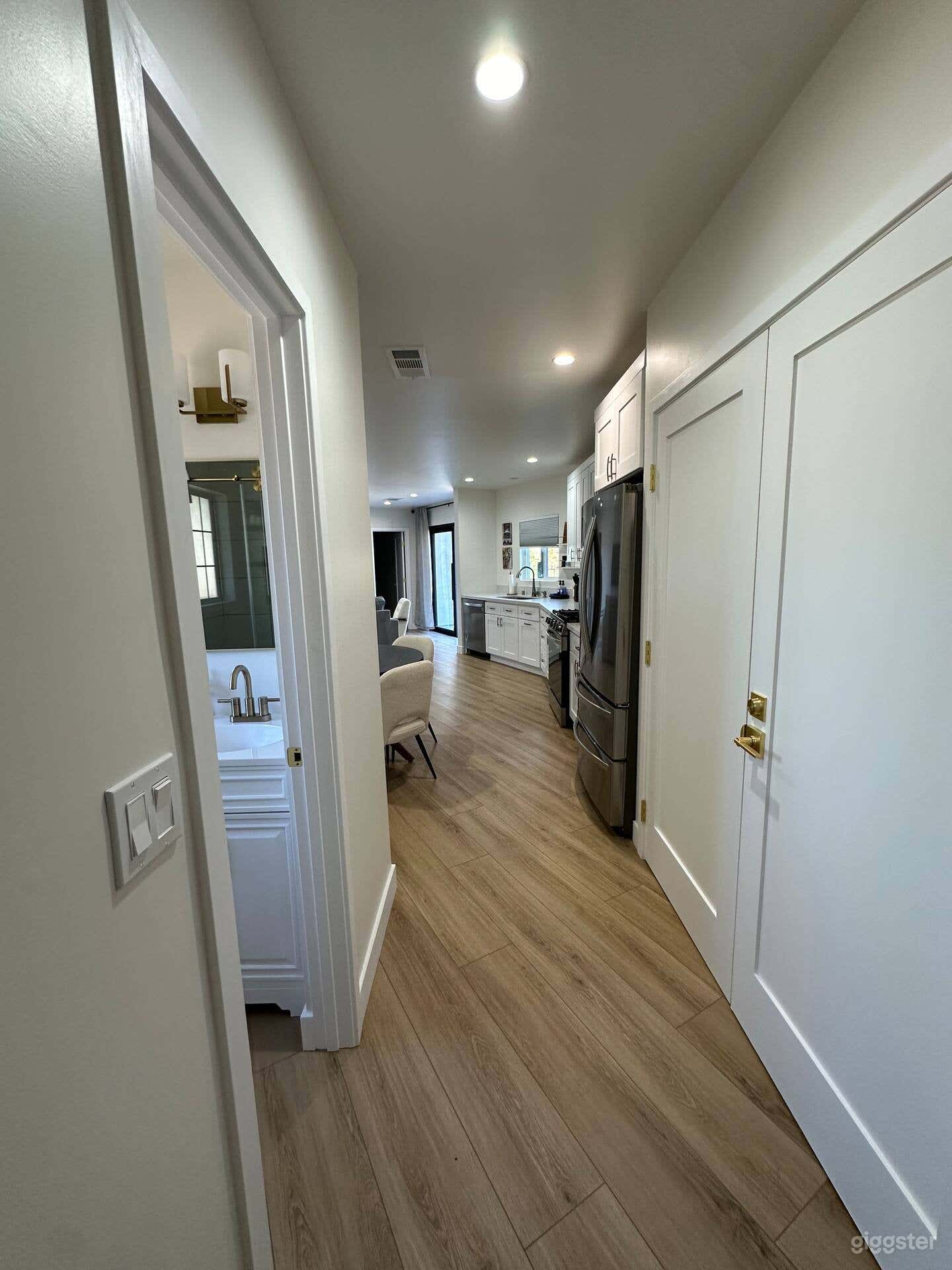 Enchanting Cozy House Photo 3