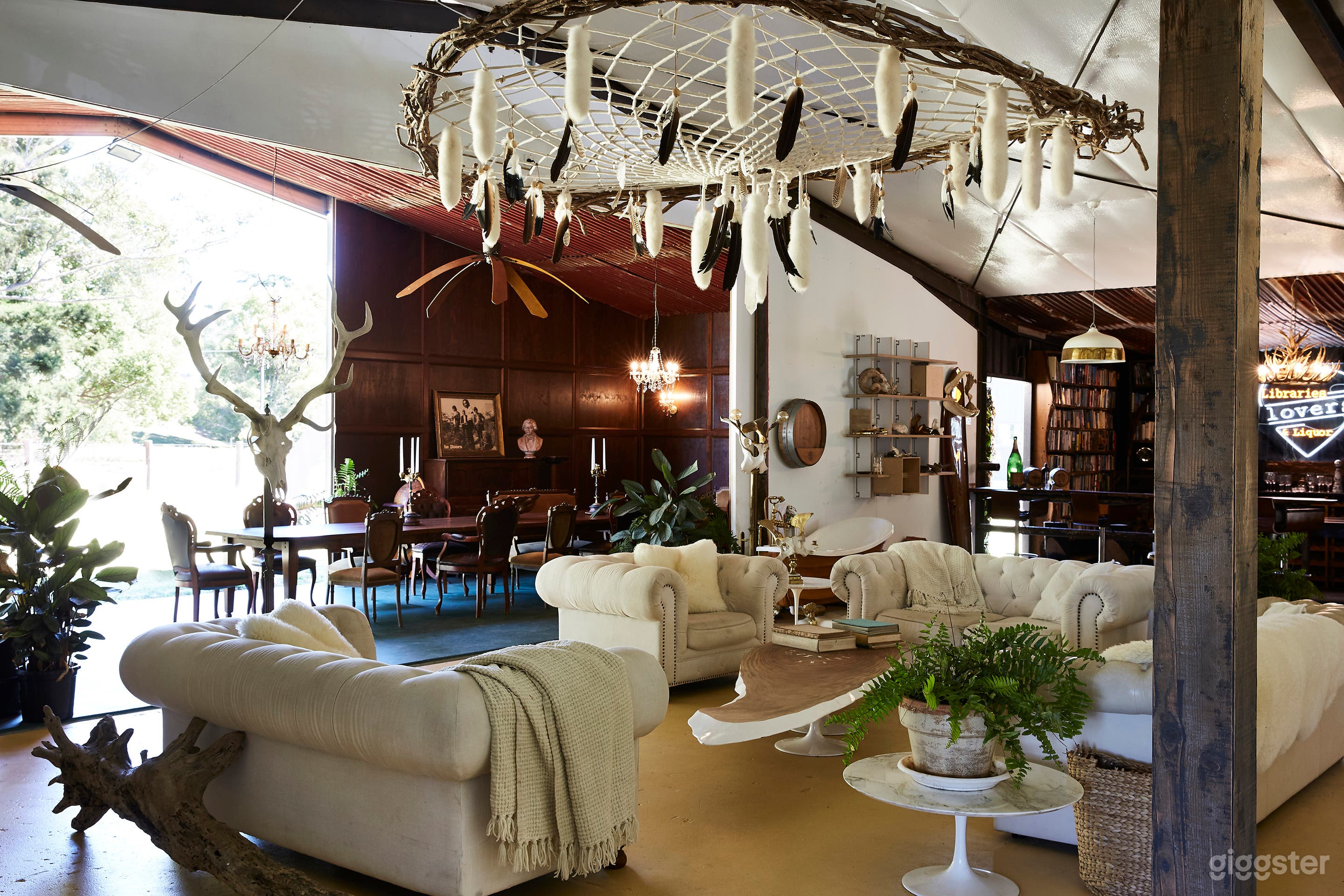 ARTISAN SHOWROOM FOR FILMING | PHOTOSHOOT | MEETINGS Photo 4