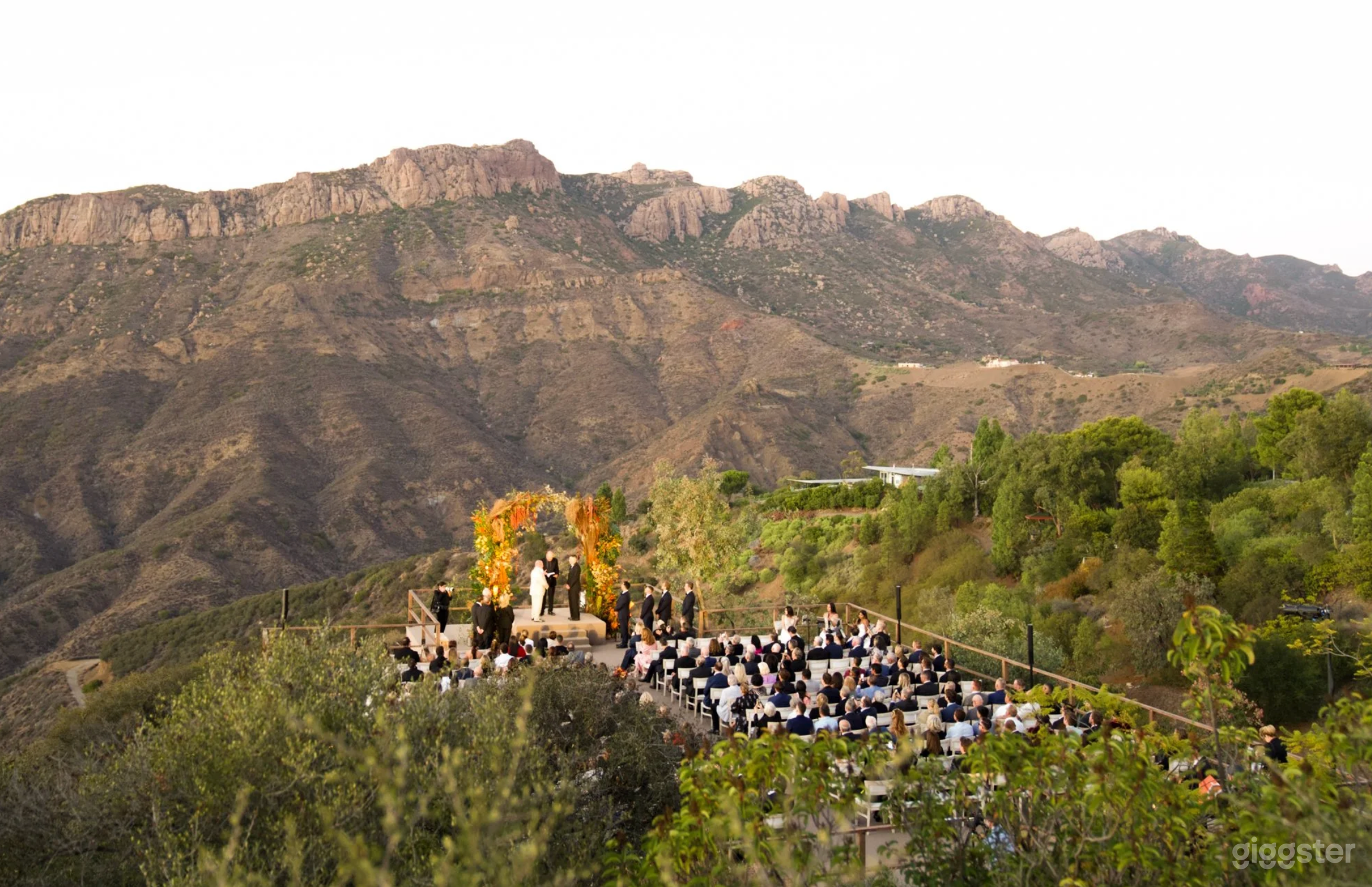 Private Pad with Incredible Mountain and Sunset Views Photo 2