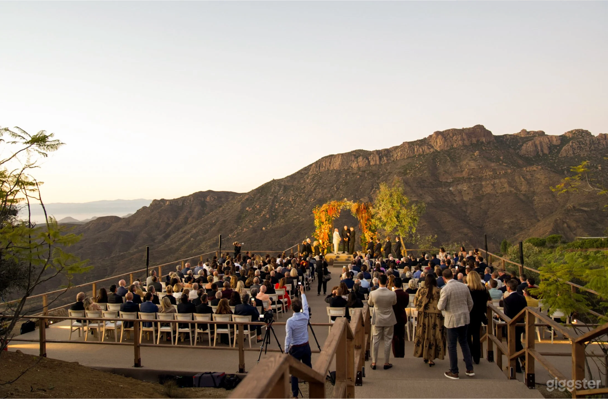 Private Pad with Incredible Mountain and Sunset Views Photo 3