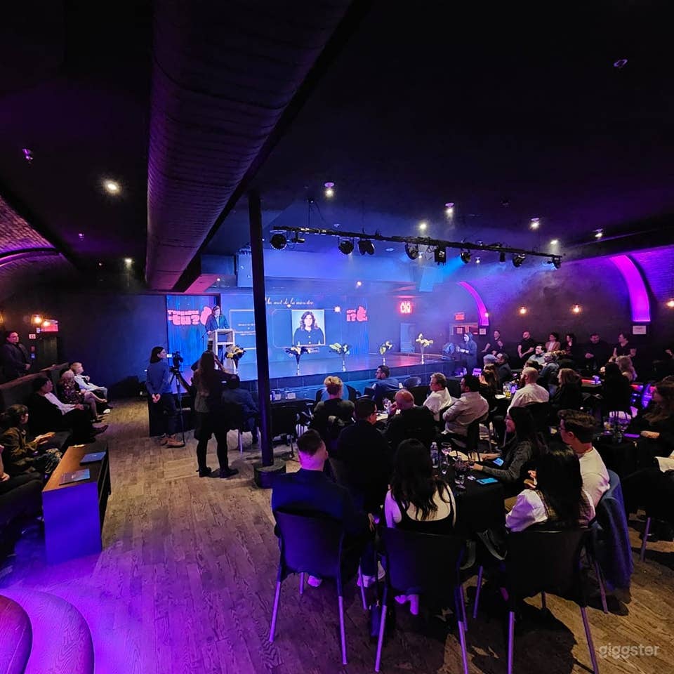 Large Luxury Event Room  Photo 4