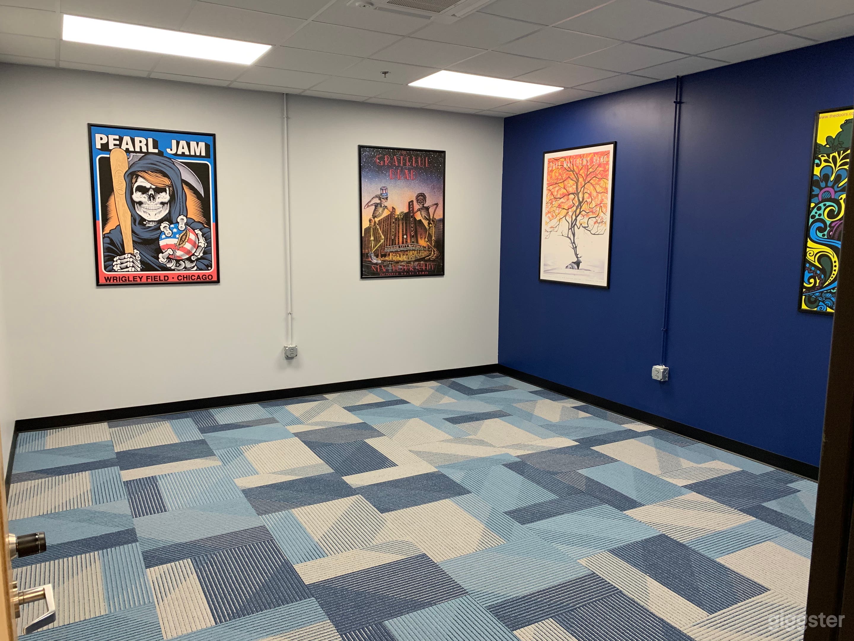 Private Soundproof Room