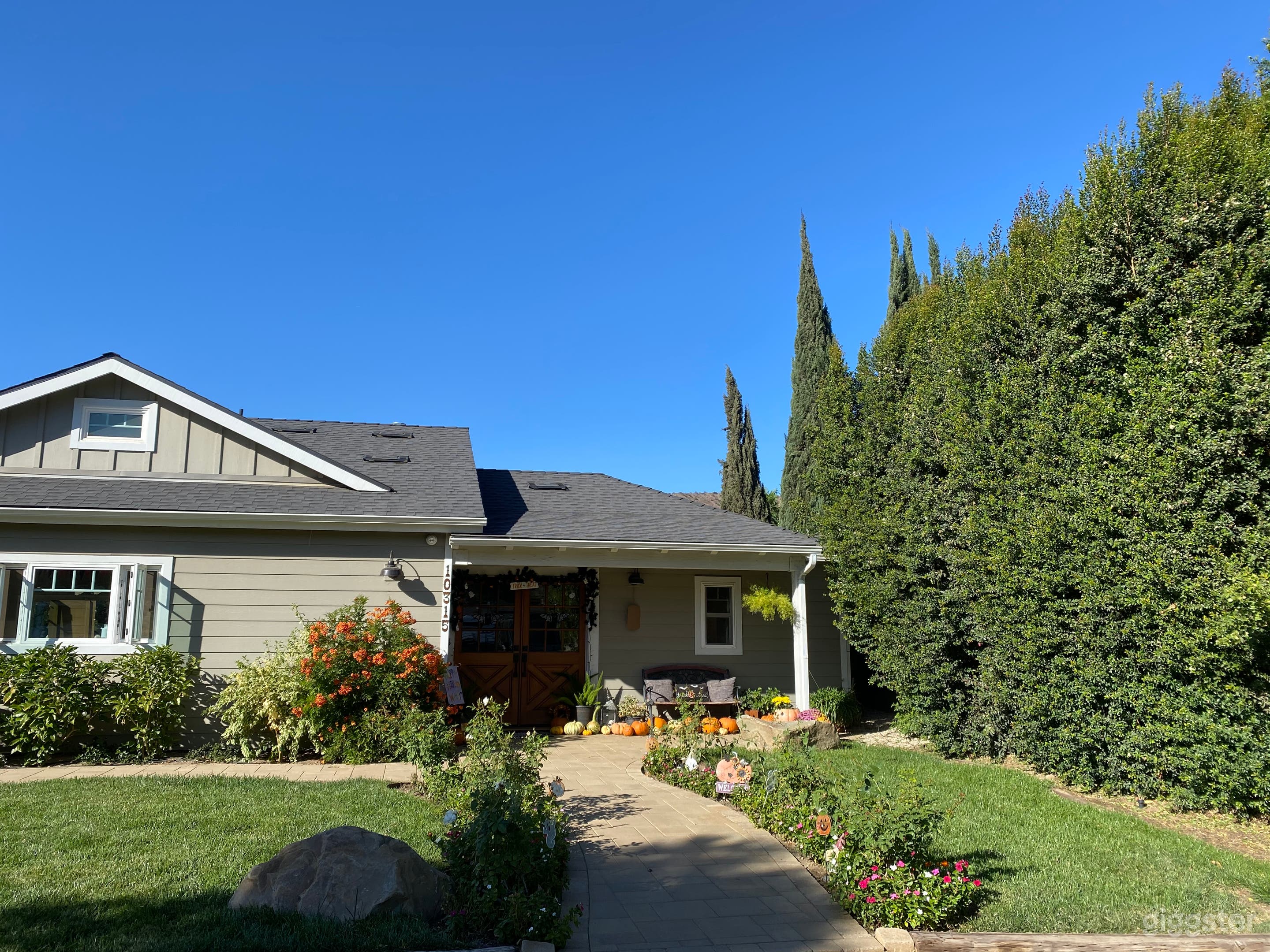 Remodeled Rach Home on Large Landscape Property Photo 1