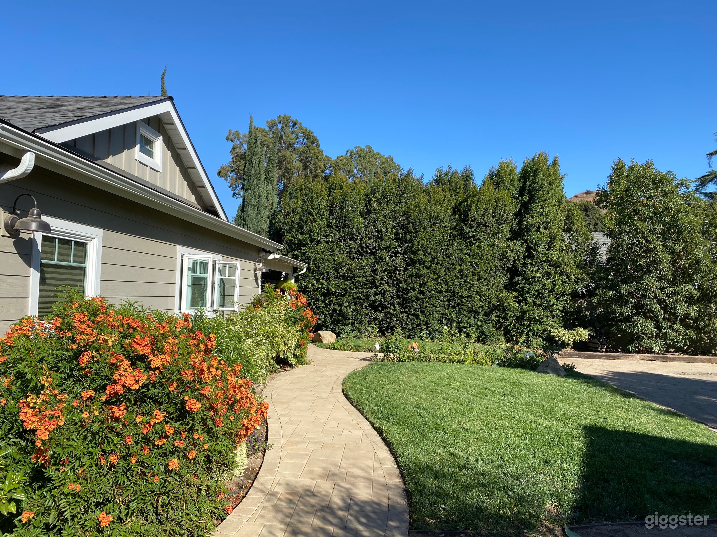 Remodeled Rach Home on Large Landscape Property Photo 3